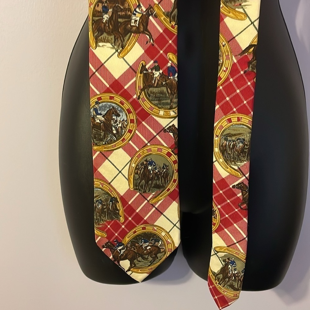 Lands’ End Vintage Horse Racing Horseshoe Plaid 100% Silk Necktie Tie